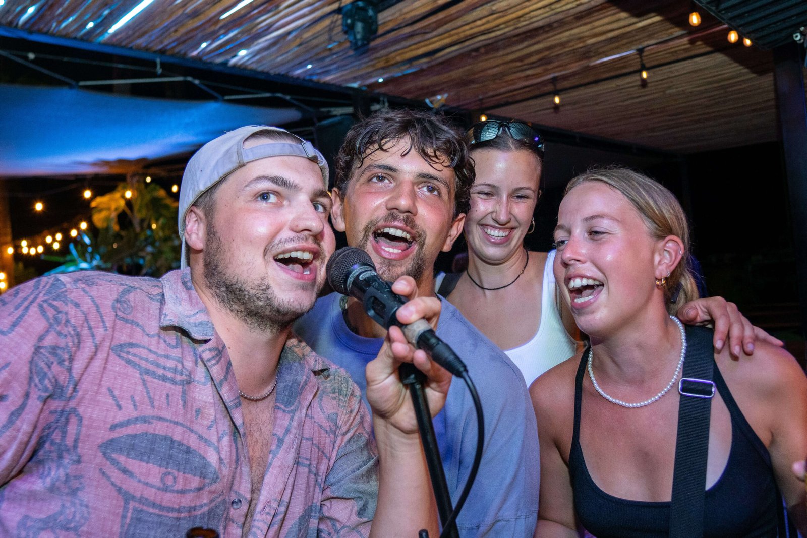 Pizza & Karaoke Night